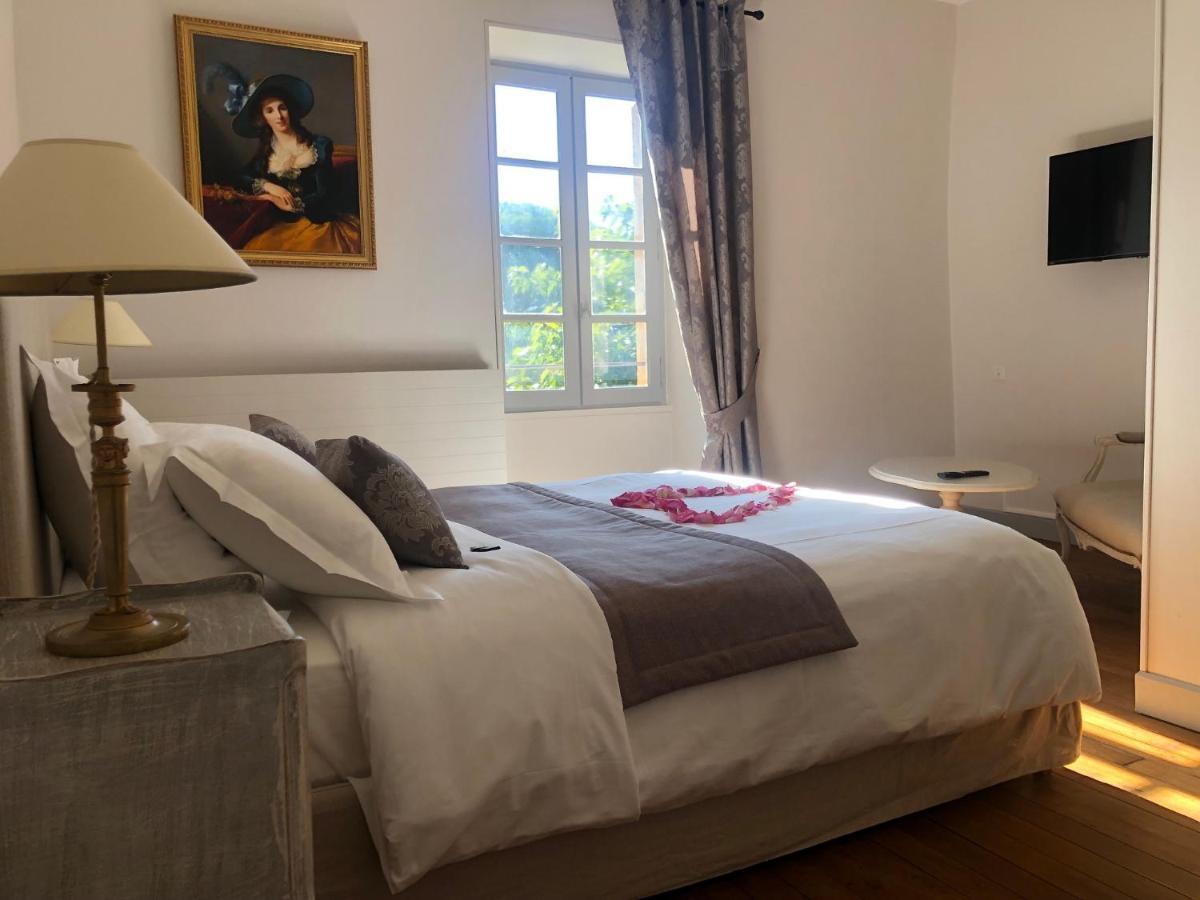 Domaine De Monplaisir Bed & Breakfast Caylus ภายนอก รูปภาพ