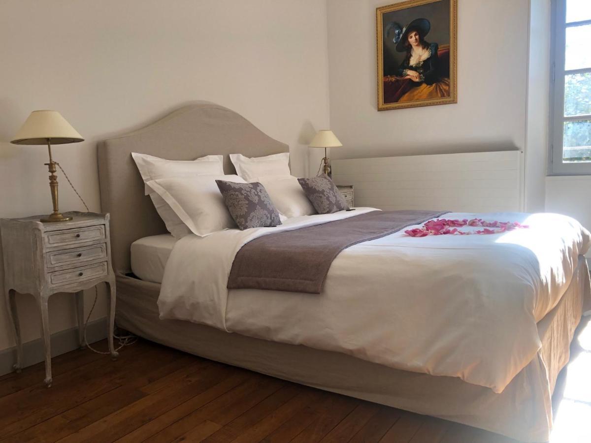 Domaine De Monplaisir Bed & Breakfast Caylus ภายนอก รูปภาพ