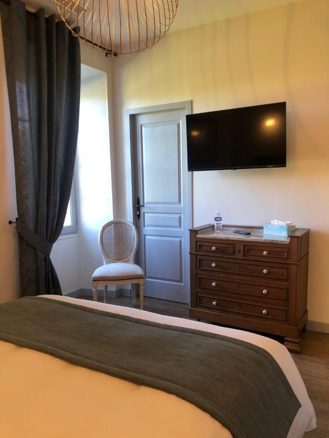 Domaine De Monplaisir Bed & Breakfast Caylus ภายนอก รูปภาพ