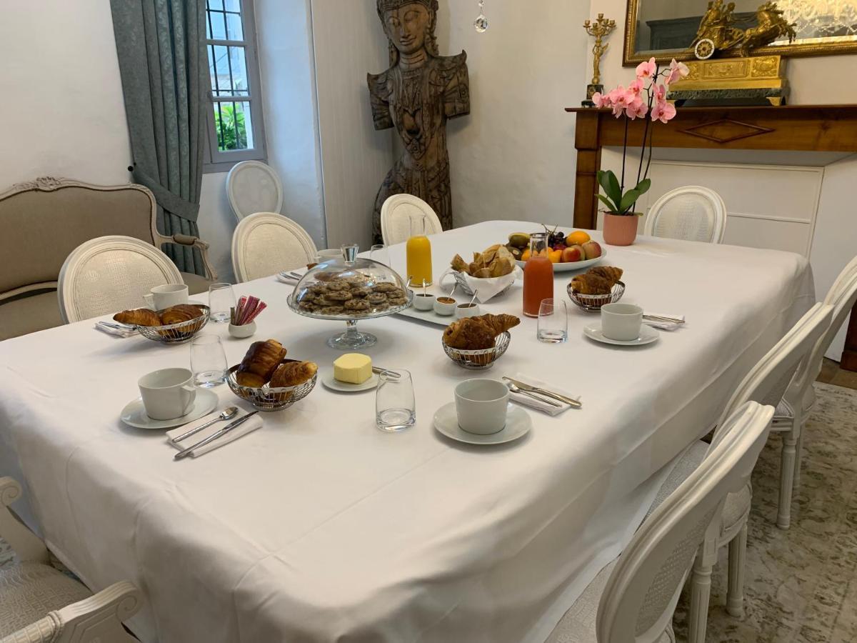 Domaine De Monplaisir Bed & Breakfast Caylus ภายนอก รูปภาพ