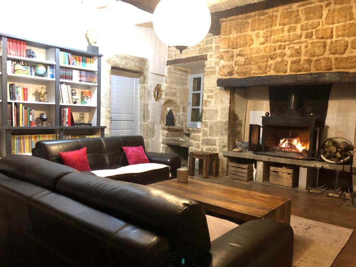 Domaine De Monplaisir Bed & Breakfast Caylus ภายนอก รูปภาพ